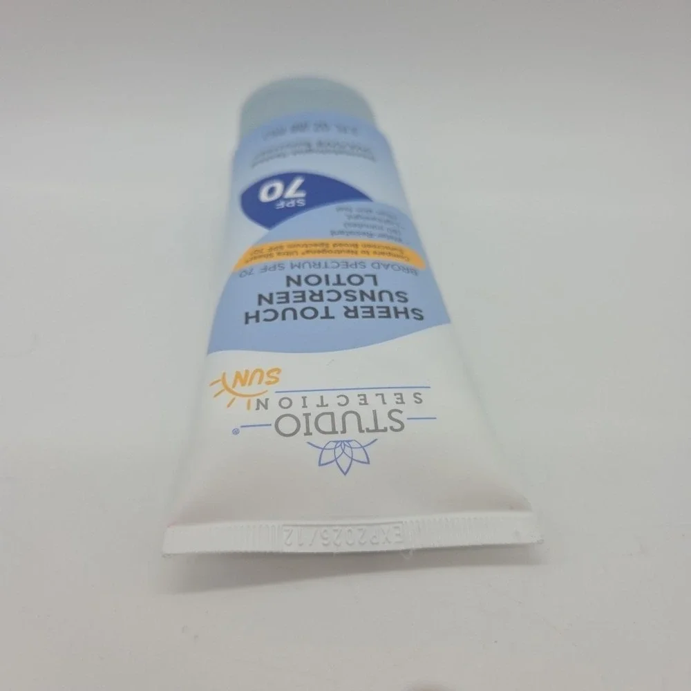 Lot 3 STUDIO SELECTION Sheer Touch Sunscreen Lotion w Broad Spectrum SPF 70 3 oz